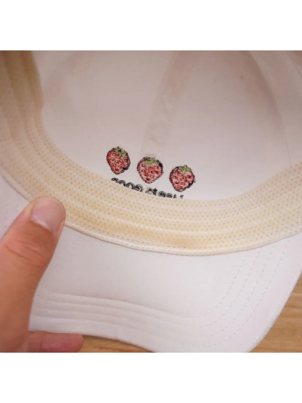 Life Is Good Breathable Baseball Cap Hat Adult One Size White Strawberry Logo